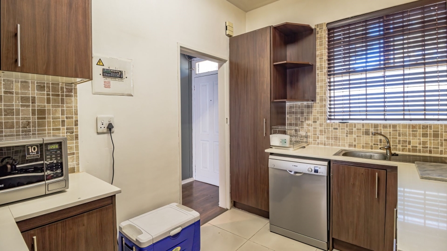 3 Bedroom Property for Sale in Illovo Gauteng