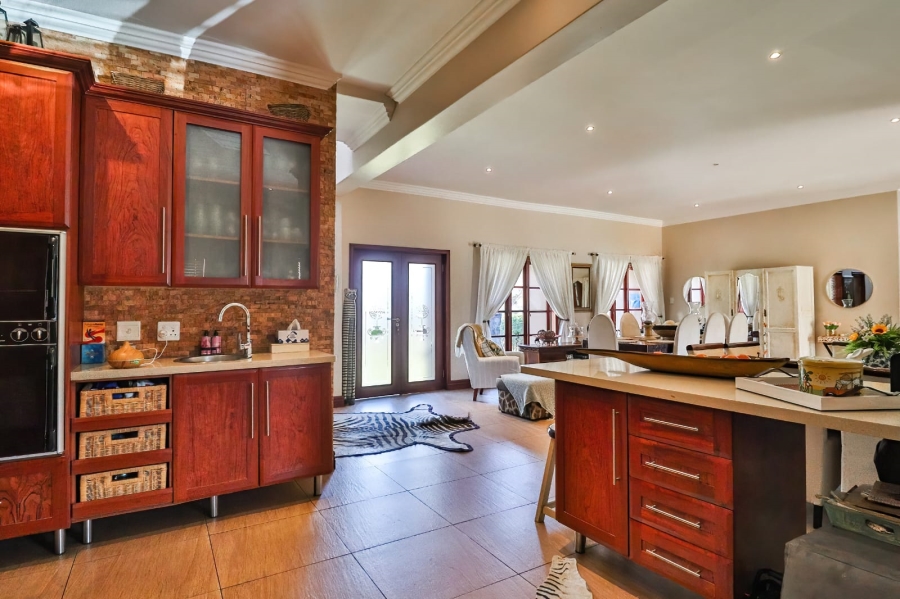 4 Bedroom Property for Sale in Roodeplaat Gauteng