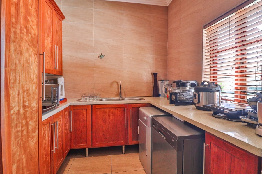 4 Bedroom Property for Sale in Roodeplaat Gauteng