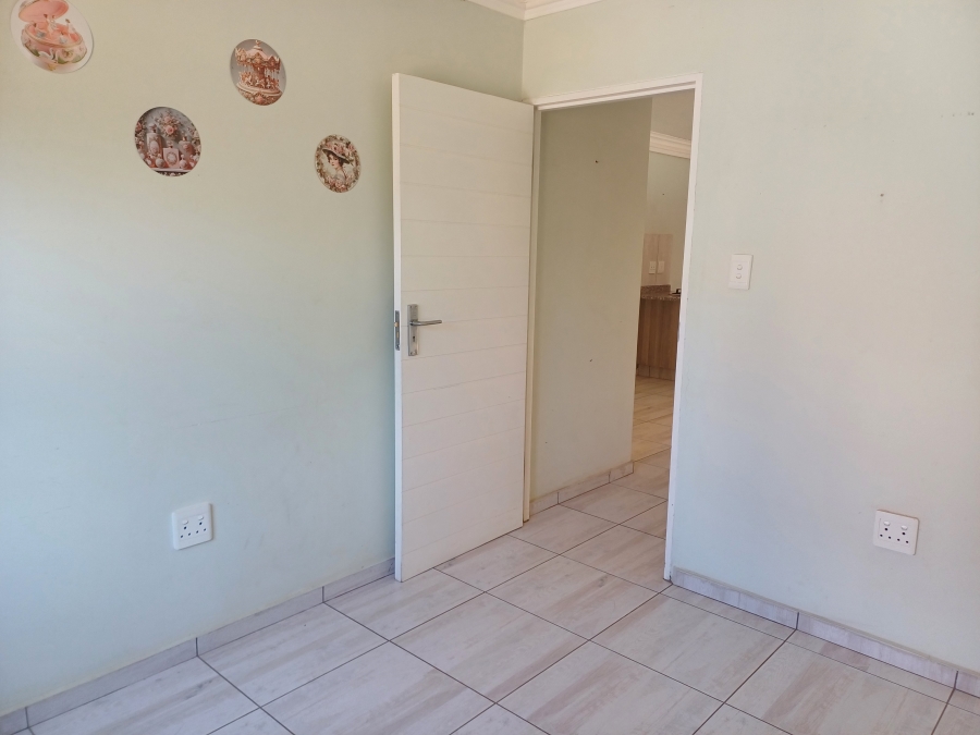 To Let 2 Bedroom Property for Rent in Tedderfield A H Gauteng