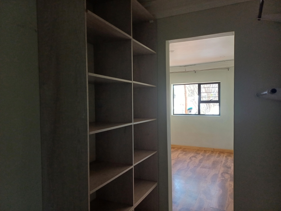 To Let 2 Bedroom Property for Rent in Tedderfield A H Gauteng