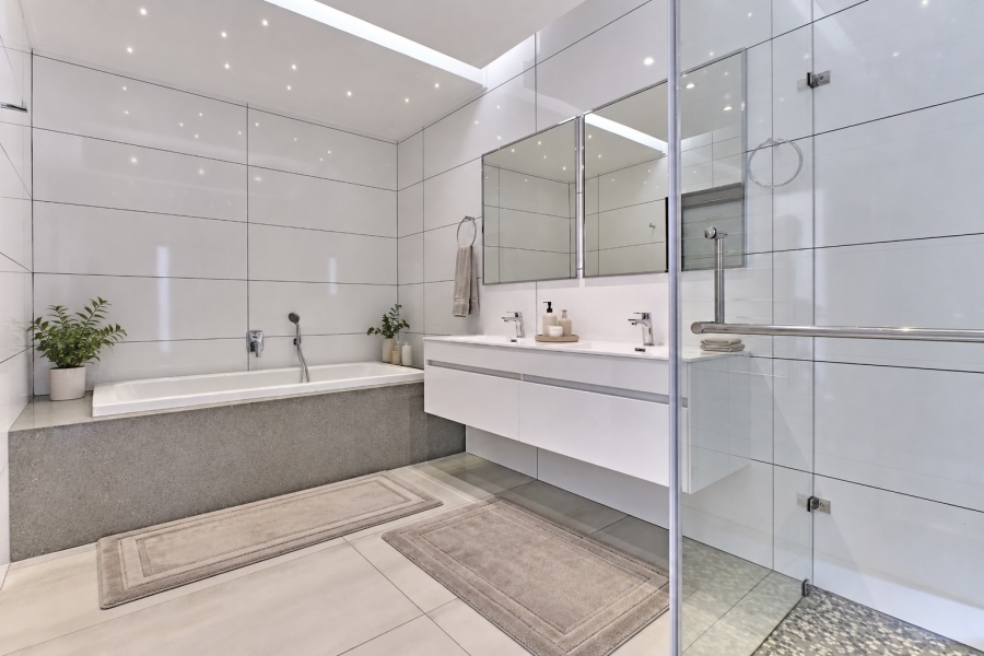 4 Bedroom Property for Sale in Carlswald North Estate Gauteng