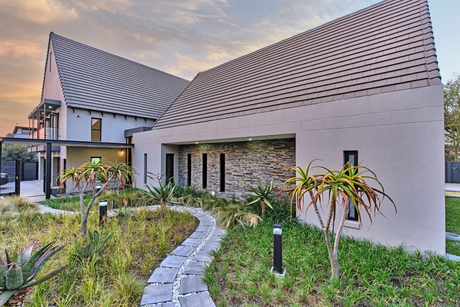 4 Bedroom Property for Sale in Carlswald North Estate Gauteng