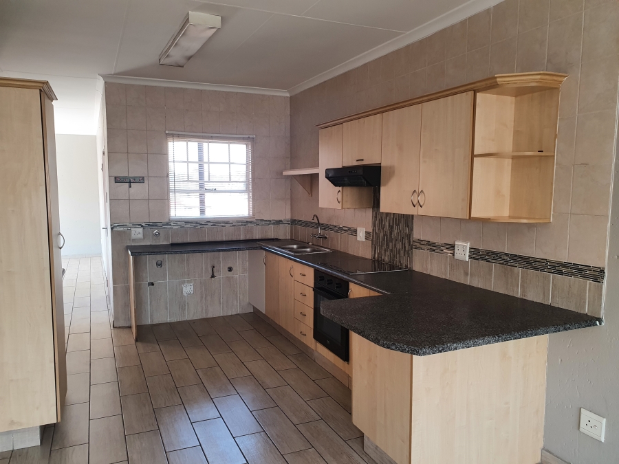 3 Bedroom Property for Sale in Kenleaf Gauteng
