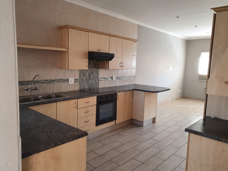 3 Bedroom Property for Sale in Kenleaf Gauteng