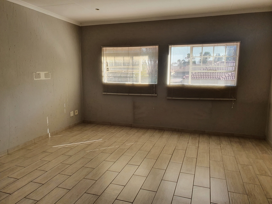 3 Bedroom Property for Sale in Kenleaf Gauteng
