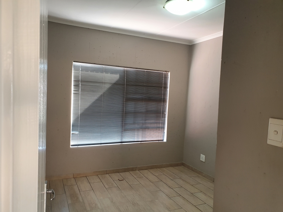 3 Bedroom Property for Sale in Kenleaf Gauteng