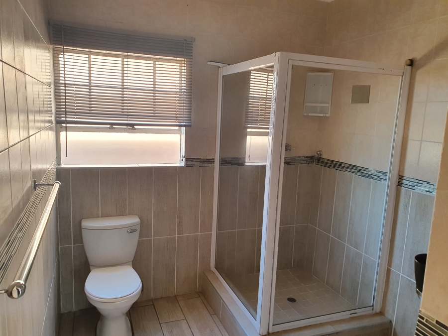3 Bedroom Property for Sale in Kenleaf Gauteng
