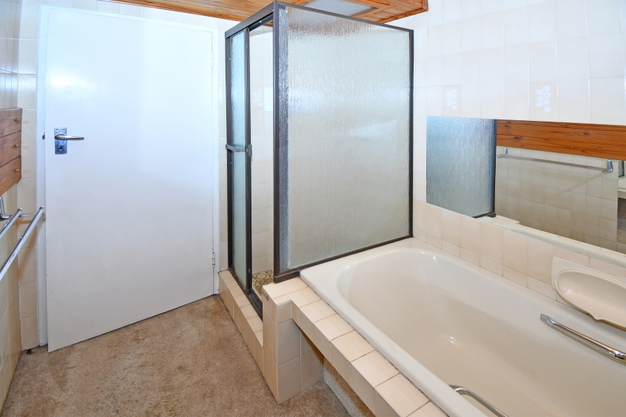 1 Bedroom Property for Sale in Killarney Gauteng