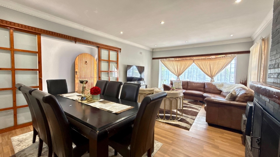 4 Bedroom Property for Sale in Brackenhurst Gauteng