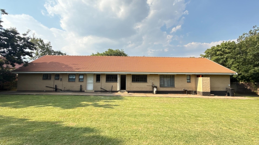 4 Bedroom Property for Sale in Brackenhurst Gauteng