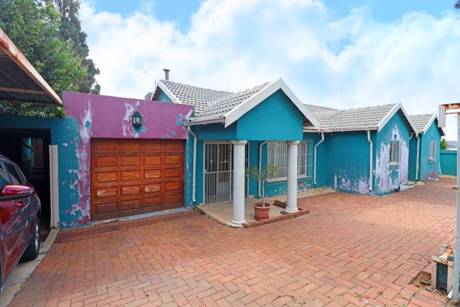 3 Bedroom Property for Sale in Kew Gauteng