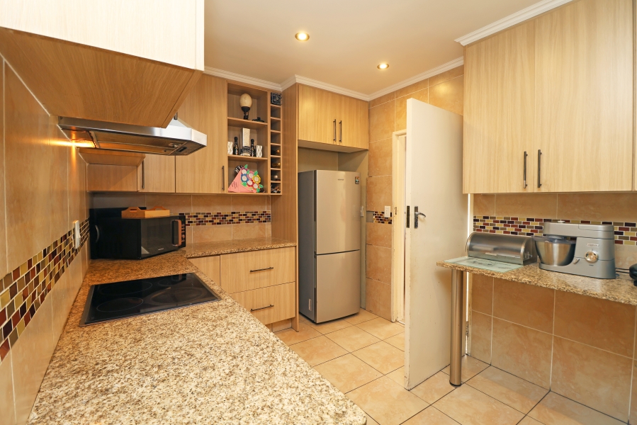 3 Bedroom Property for Sale in Kew Gauteng