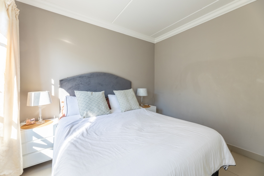 To Let 2 Bedroom Property for Rent in Broadacres Gauteng