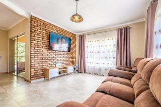 3 Bedroom Property for Sale in Mulbarton Gauteng