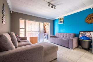 3 Bedroom Property for Sale in Mulbarton Gauteng
