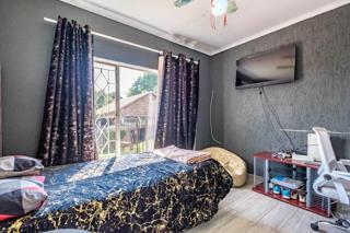 3 Bedroom Property for Sale in Mulbarton Gauteng