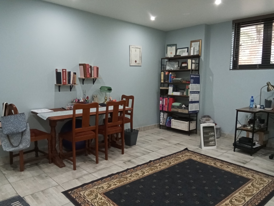 4 Bedroom Property for Sale in Kensington Gauteng