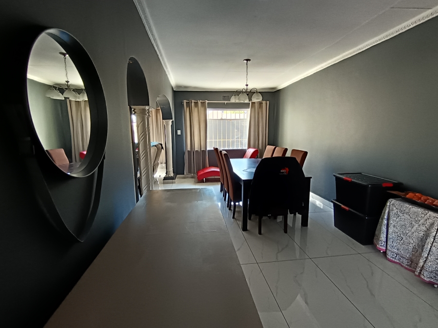 4 Bedroom Property for Sale in Brackendowns Gauteng