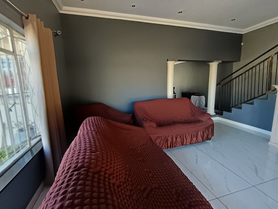 4 Bedroom Property for Sale in Brackendowns Gauteng