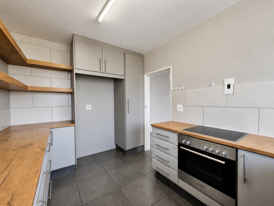 2 Bedroom Property for Sale in Three Rivers Proper Gauteng