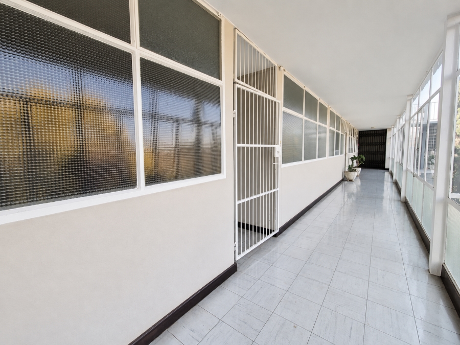 2 Bedroom Property for Sale in Three Rivers Proper Gauteng