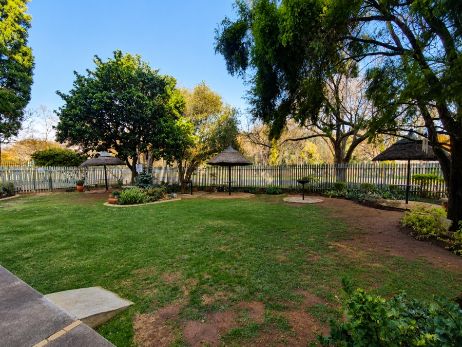 2 Bedroom Property for Sale in Three Rivers Proper Gauteng