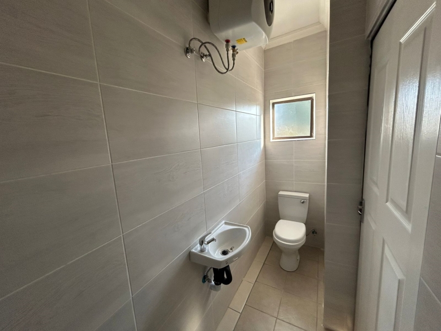 To Let 1 Bedroom Property for Rent in Bedworth Park Gauteng