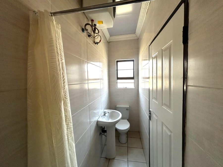 To Let 1 Bedroom Property for Rent in Bedworth Park Gauteng