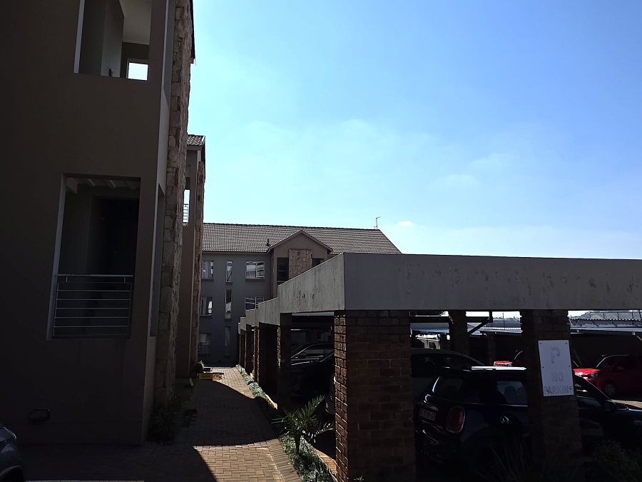 2 Bedroom Property for Sale in Blackheath Gauteng