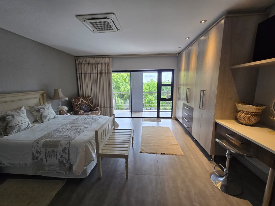 5 Bedroom Property for Sale in Three Rivers East Gauteng