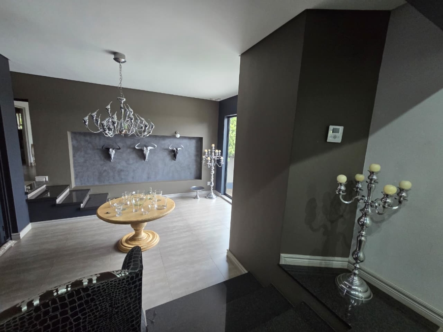 5 Bedroom Property for Sale in Three Rivers East Gauteng