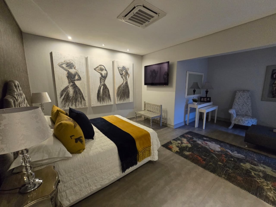 5 Bedroom Property for Sale in Three Rivers East Gauteng