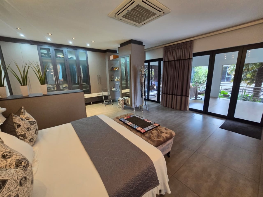5 Bedroom Property for Sale in Three Rivers East Gauteng