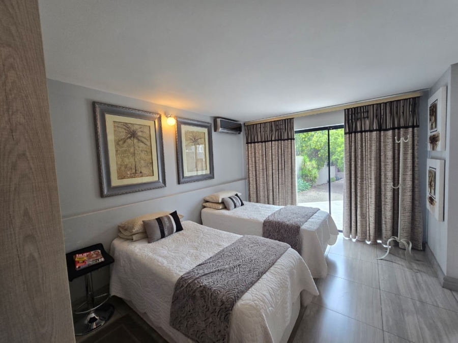 5 Bedroom Property for Sale in Three Rivers East Gauteng