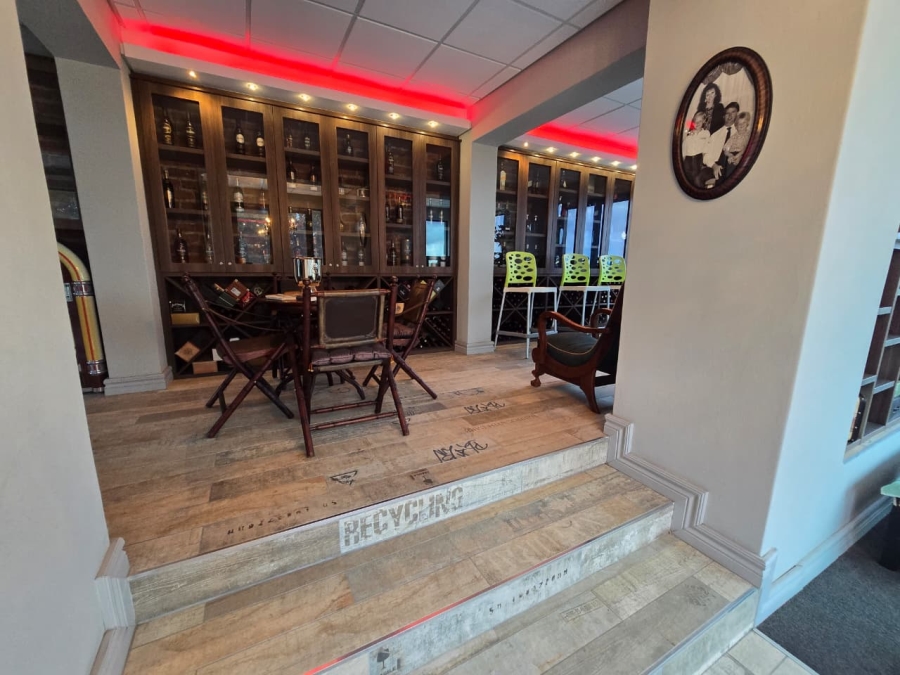 5 Bedroom Property for Sale in Three Rivers East Gauteng