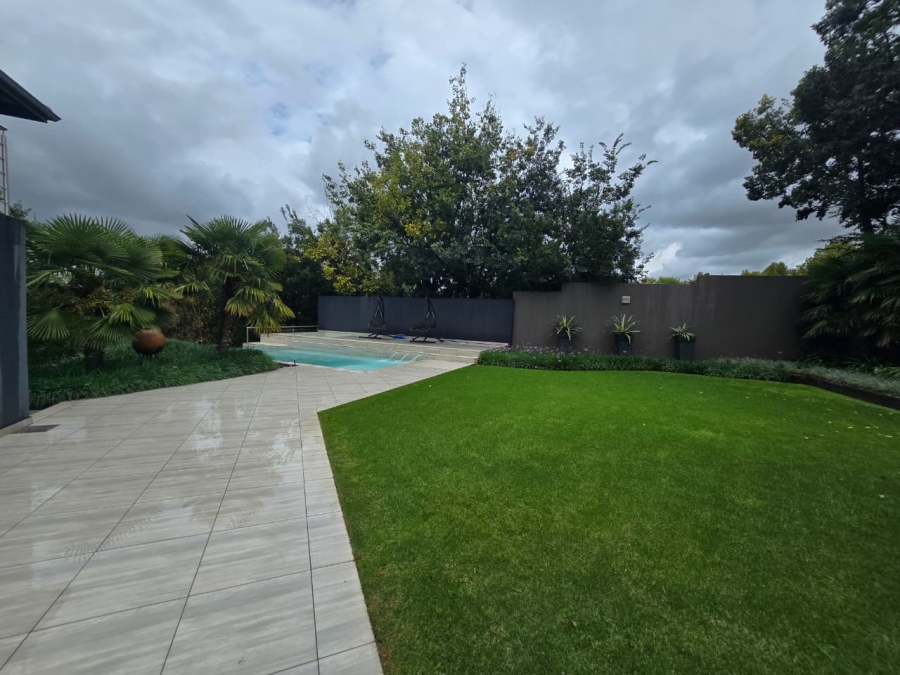 5 Bedroom Property for Sale in Three Rivers East Gauteng