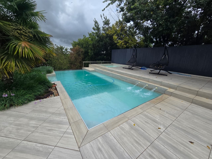 5 Bedroom Property for Sale in Three Rivers East Gauteng