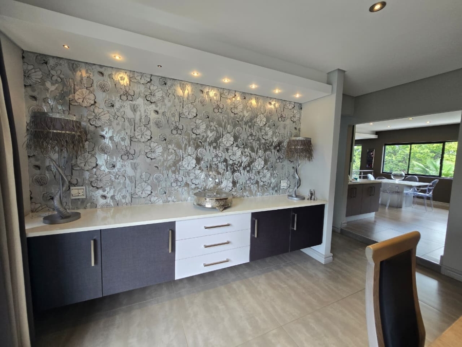 5 Bedroom Property for Sale in Three Rivers East Gauteng
