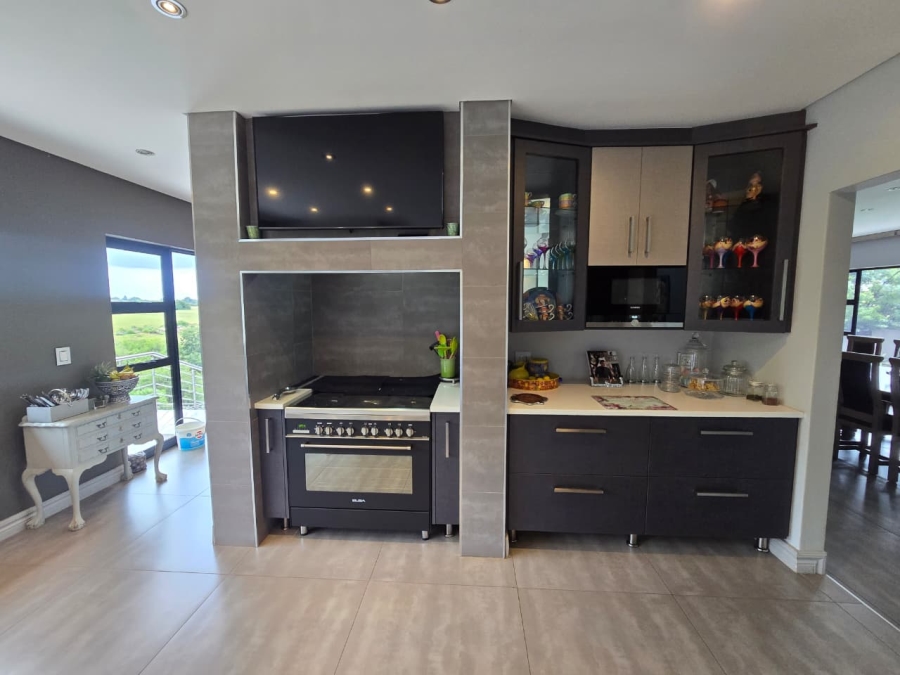 5 Bedroom Property for Sale in Three Rivers East Gauteng