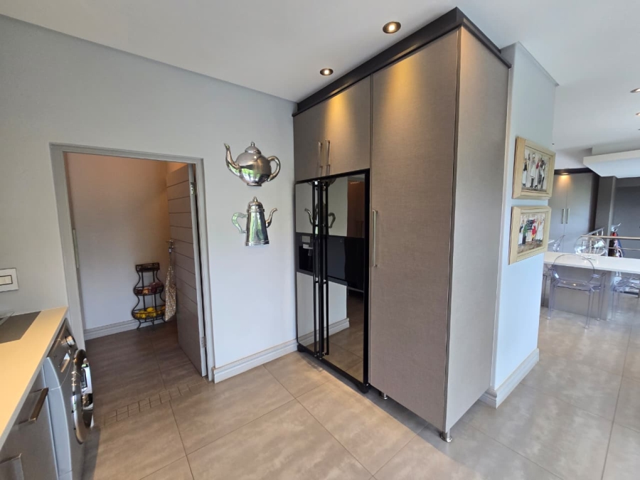 5 Bedroom Property for Sale in Three Rivers East Gauteng