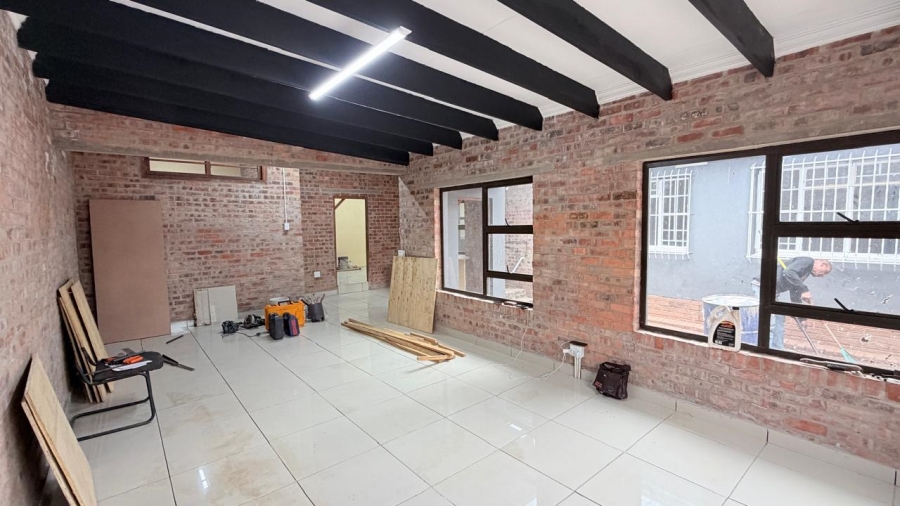 8 Bedroom Property for Sale in West Park Gauteng