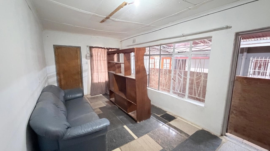 8 Bedroom Property for Sale in West Park Gauteng
