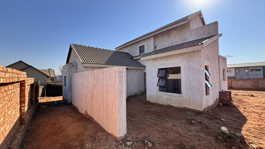 4 Bedroom Property for Sale in Roodepark Eco Estate Gauteng