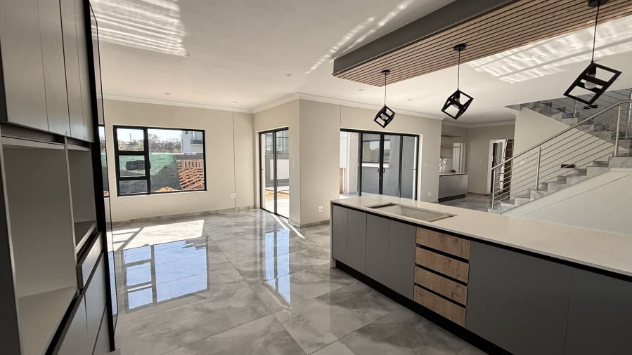 4 Bedroom Property for Sale in Zambezi Manor Lifestyle Estate Gauteng