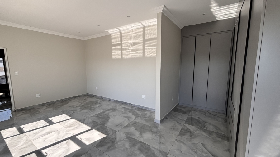 4 Bedroom Property for Sale in Zambezi Manor Lifestyle Estate Gauteng