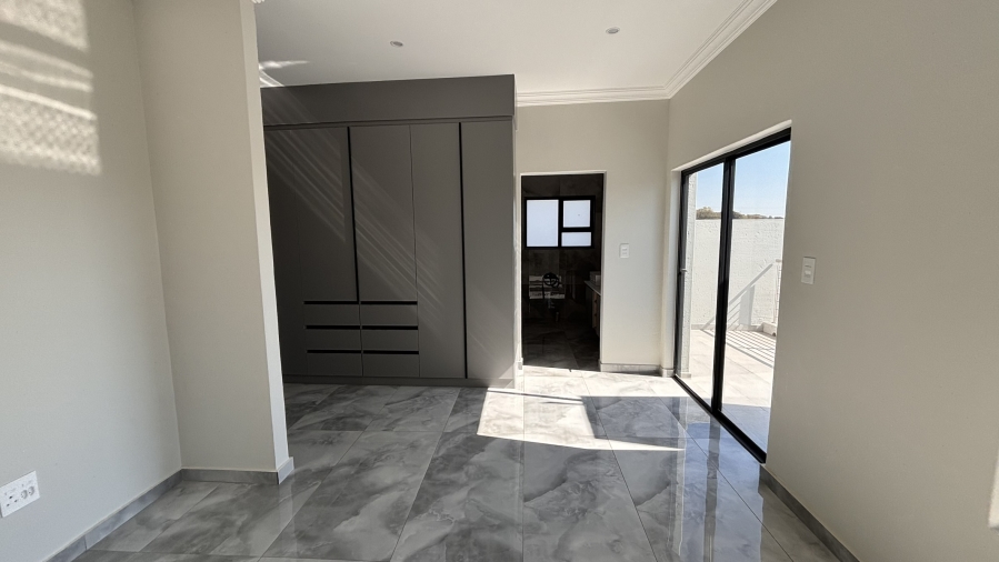 4 Bedroom Property for Sale in Zambezi Manor Lifestyle Estate Gauteng