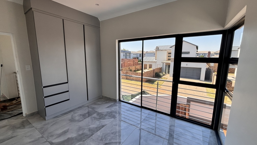 4 Bedroom Property for Sale in Zambezi Manor Lifestyle Estate Gauteng