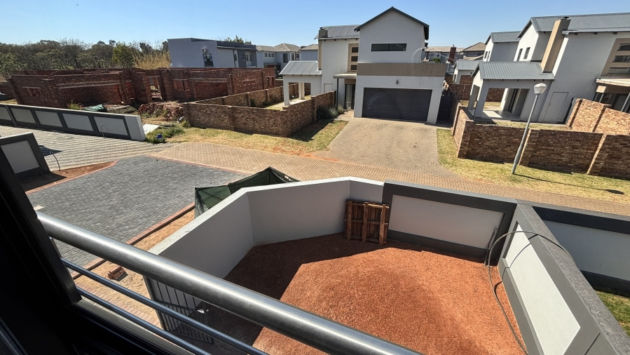 4 Bedroom Property for Sale in Zambezi Manor Lifestyle Estate Gauteng