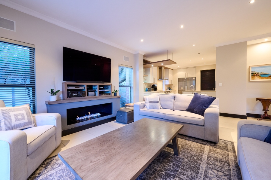 4 Bedroom Property for Sale in Waterfall Country Estate Gauteng